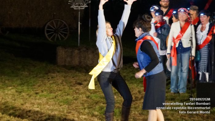 DSC04930- voorstelling Fanfari Bombari - generale repetitiefotos Biezenmortel- 22september2016 -  foto GerardMontE web