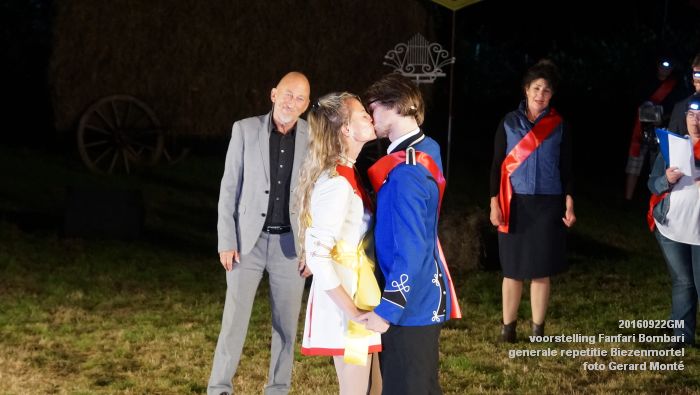 DSC04957- voorstelling Fanfari Bombari - generale repetitiefotos Biezenmortel- 22september2016 -  foto GerardMontE web