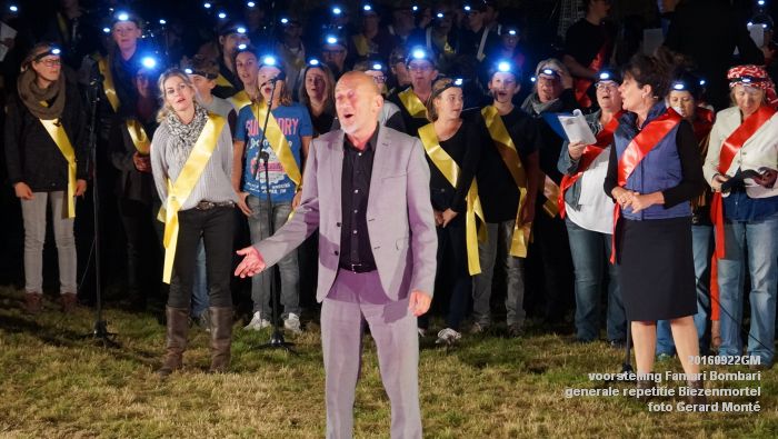 DSC04976- voorstelling Fanfari Bombari - generale repetitiefotos Biezenmortel- 22september2016 -  foto GerardMontE web