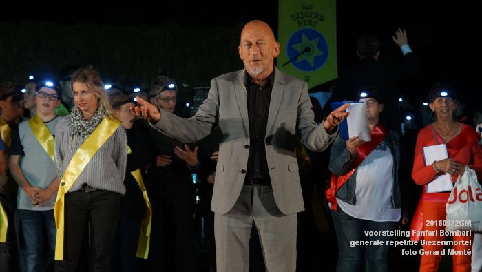 DSC05000- voorstelling Fanfari Bombari - generale repetitiefotos Biezenmortel- 22september2016 -  foto GerardMontE web