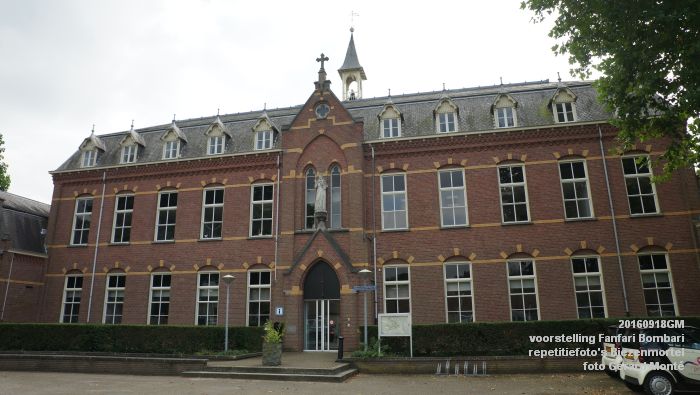 bDSC04383- voorstelling Fanfari Bombari - repetitiefotos Biezenmortel- 18september2016 -  foto GerardMontE web