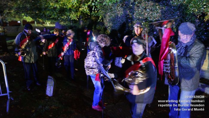 DSC00748- voorstelling Fanfari Bombari - gen repetitiefotos - De Burcht Heusden - 20oktober2016 - foto GerardMontE web DSC00748- voorstelling Fanfari Bombari - gen repetitiefotos - De Burcht Heusden - 20oktober2016 - foto GerardMontE web