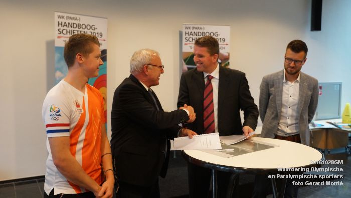 DSC02406- Waardering stadsbestuur Olympische en Paralympische sporters.- 28oktober2016 - foto GerardMontE web DSC02406- Waardering stadsbestuur Olympische en Paralympische sporters.- 28oktober2016 - foto GerardMontE web