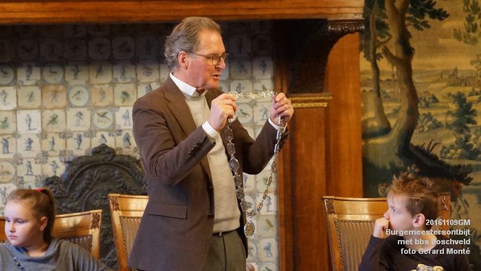 DSC03724- Het Nationaal Schoolontbijt - Burgemeestersontbijt met bbs Boschveld - 9november2016 - foto Gerard MontE web