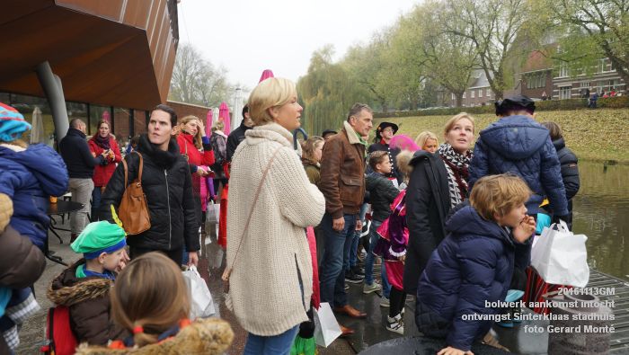 DSC04407- bolwerk aankomst intocht ontvangst Sinterklaas stadhuis - 13november2016 - foto Gerard MontE web