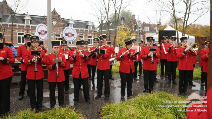 DSC04413- bolwerk aankomst intocht ontvangst Sinterklaas stadhuis - 13november2016 - foto Gerard MontE web