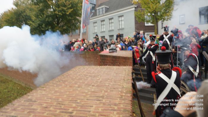DSC04425- bolwerk aankomst intocht ontvangst Sinterklaas stadhuis - 13november2016 - foto Gerard MontE web