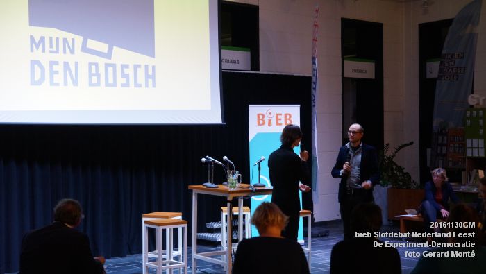 DSC00479- biebplein Slotdebat Nederland Leest - De Experiment-Democratie - 30november2016 - foto GerardMontE web DSC00479- biebplein Slotdebat Nederland Leest - De Experiment-Democratie - 30november2016 - foto GerardMontE web