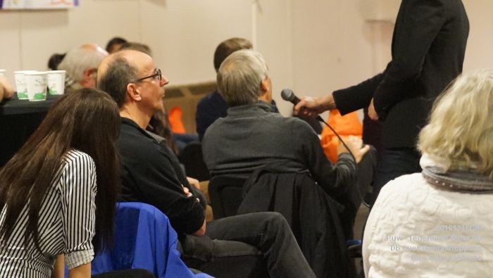 DSC02807- Ruw -Tegenlicht Meet Up Den Bosch over Geldscheppers - 15december2016 - foto GerardMontE web