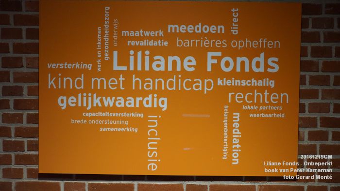 aDSC03793- Liliane Fonds - Presentatie van Onbeperkt - boek van Peter Karreman zitvolleybaltrainer - 19december2016 - foto GerardMontE web