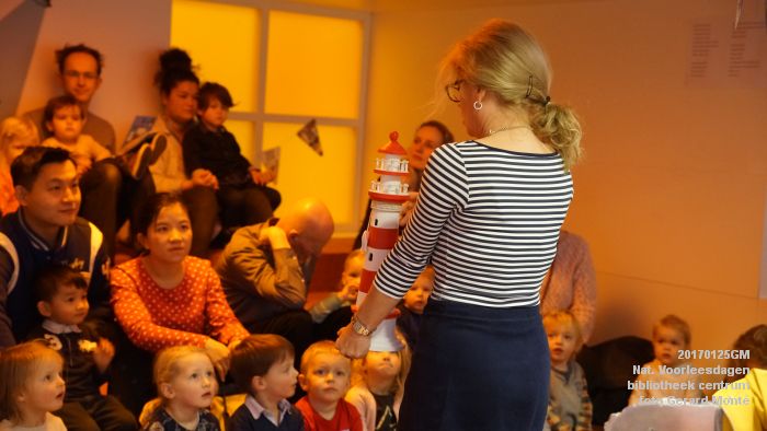 DSC08578- Nationale Voorleesdagen - bibliotheek centrum - 25januari2017 -  foto GerardMontE web