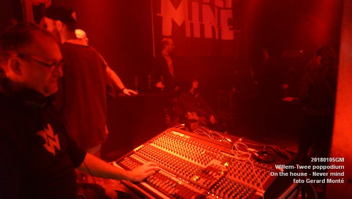 DSC01531- Willem-Twee poppodium - On the house - Never mind - 5jan2018 - foto GerardMontE web