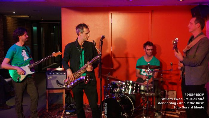 DSC05796- Willem Twee - Muziekcafe op donderdag in de Concertzaal - About the Bush - 15feb2018 - foto GerardMontE web