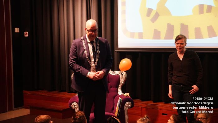 DSC02905- DSC08555- Nationale Voorleesdagen - burgemeester Mikkers - 24jan2018 - foto GerardMontE web