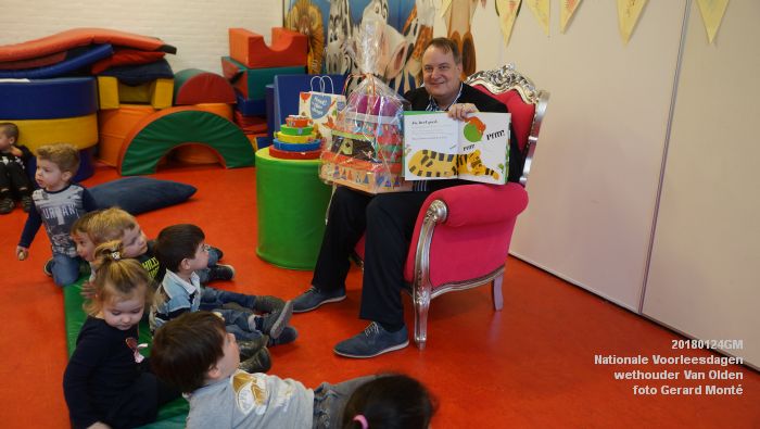 DSC02922- DSC08555- Nationale Voorleesdagen - wethouder Van Olden - 24jan2018 - foto GerardMontE web