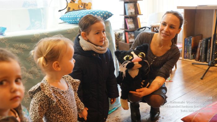 DSC02985- DSC08555- Nationale Voorleesdagen - boekhandel heinen kerkstraat - 24jan2018 - foto GerardMontE web