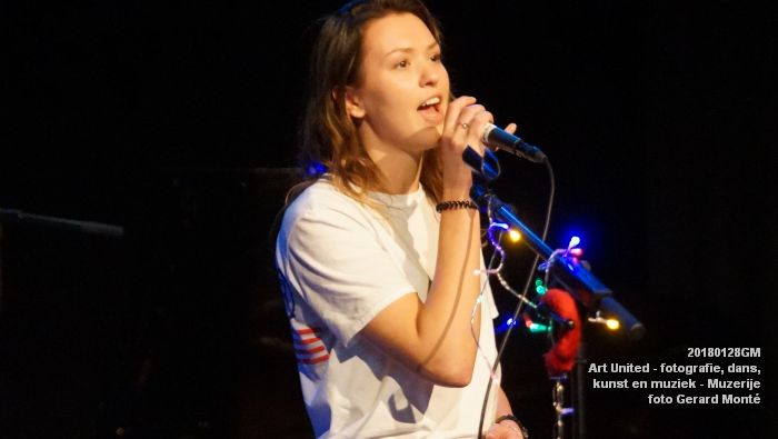 DSC03442- Art United - presentaties van fotografie, beeldende kunst, dans en muziek - Muzerije - 28jan2018 - foto GerardMontE web DSC03442- Art United - presentaties van fotografie, beeldende kunst, dans en muziek - Muzerije - 28jan2018 - foto GerardMontE web