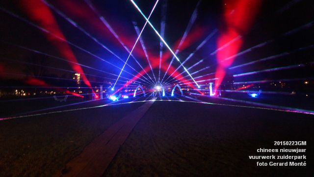 DSC00805- chinees nieuwjaar vuurweerk zuiderpark - 23febr2015 - foto GerardMontE dia