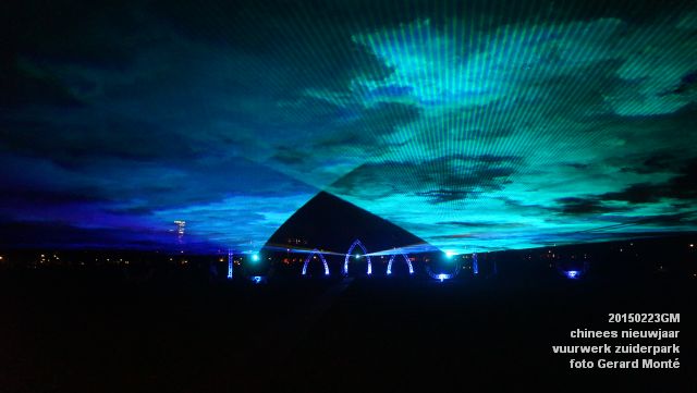 DSC01069- chinees nieuwjaar vuurweerk zuiderpark - 23febr2015 - foto GerardMontE dia