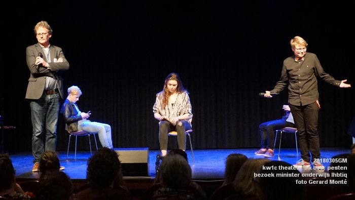DSC08498- kw1c Koningszaal Theateropleding - 3 x over pesten - bezoek minister onderwijs - 5mrt2018 - foto GerardMontE web