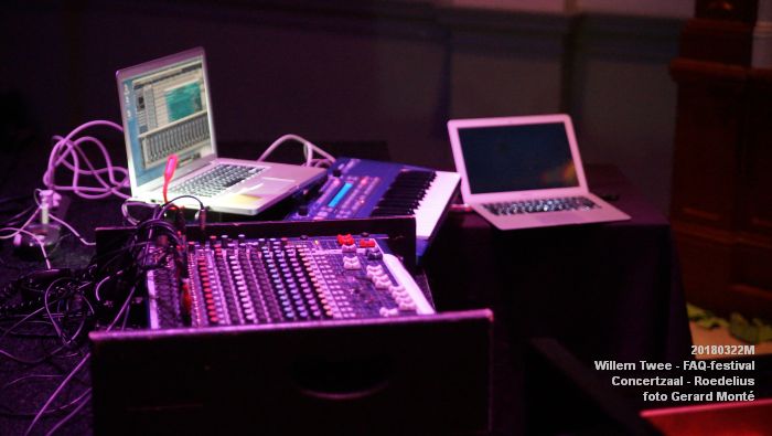 bDSC00686- Willem Twee - FAQ-festival - Muziekcafe op donderdag - Concertzaal vh Toonzaal - 22maart2018 - foto GerardMontE web bDSC00686- Willem Twee - FAQ-festival - Muziekcafe op donderdag - Concertzaal vh Toonzaal - 22maart2018 - foto GerardMontE web