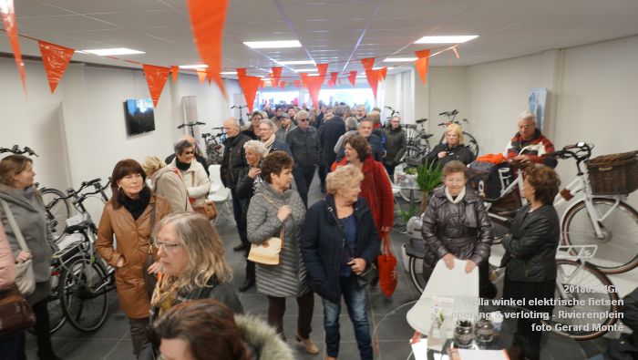eDSC00915- Opening Stella-winkel voor elektrische fietsen en verloting - Rivierenplein - 24maart2018 - foto GerardMontE web