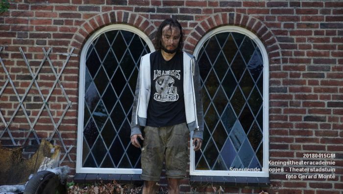 eDSC03706- Koningstheateracademie Theaterstadstuin - Smeulende hoopjes - 15apr2018 - foto GerardMontE web eDSC03706- Koningstheateracademie Theaterstadstuin - Smeulende hoopjes - 15apr2018 - foto GerardMontE web