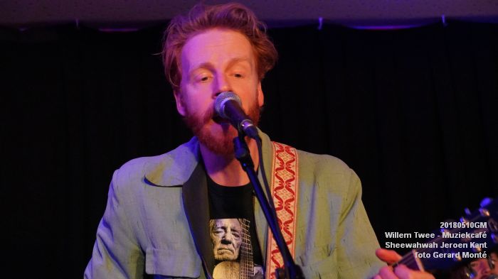 gDSC06886- Willem Twee - Muziekcafe op donderdag in de Concertzaal - Sheewahwah Jeroen Kant - 10meil2018 - foto GerardMontE web gDSC06886- Willem Twee - Muziekcafe op donderdag in de Concertzaal - Sheewahwah Jeroen Kant - 10meil2018 - foto GerardMontE web