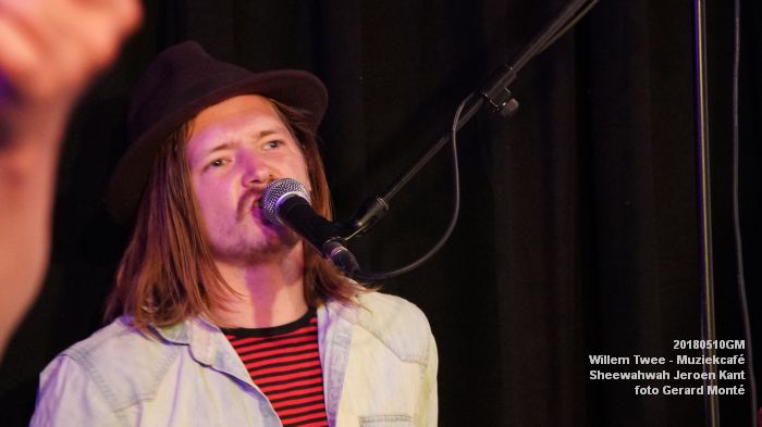 gDSC06905- Willem Twee - Muziekcafe op donderdag in de Concertzaal - Sheewahwah Jeroen Kant - 10meil2018 - foto GerardMontE web gDSC06905- Willem Twee - Muziekcafe op donderdag in de Concertzaal - Sheewahwah Jeroen Kant - 10meil2018 - foto GerardMontE web