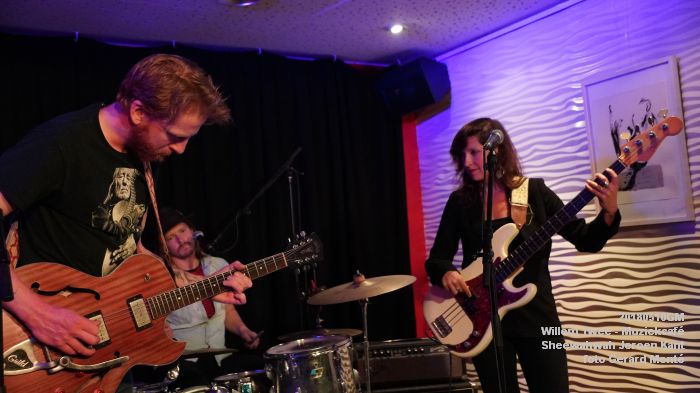 gDSC06916- Willem Twee - Muziekcafe op donderdag in de Concertzaal - Sheewahwah Jeroen Kant - 10meil2018 - foto GerardMontE web gDSC06916- Willem Twee - Muziekcafe op donderdag in de Concertzaal - Sheewahwah Jeroen Kant - 10meil2018 - foto GerardMontE web