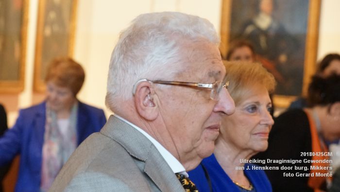 DSC04802- Uitreiking Draaginsigne Gewonden aan dhr. J. Henskens door burgemeester Mikkers - 25april2018 - foto GerardMontE web