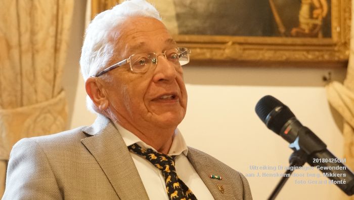 DSC04817- Uitreiking Draaginsigne Gewonden aan dhr. J. Henskens door burgemeester Mikkers - 25april2018 - foto GerardMontE web