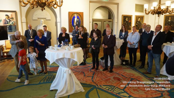 DSC04825- Uitreiking Draaginsigne Gewonden aan dhr. J. Henskens door burgemeester Mikkers - 25april2018 - foto GerardMontE web