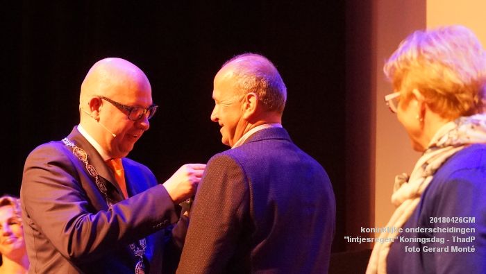 DSC05077- ThadP pleinzaal - lintjesregen koninklijke onderscheidingen tgv Koningsdag - 26april2018 - foto GerardMontE web