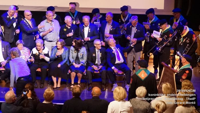 fDSC05153- ThadP pleinzaal - lintjesregen koninklijke onderscheidingen tgv Koningsdag - 26april2018 -  foto GerardMontE web