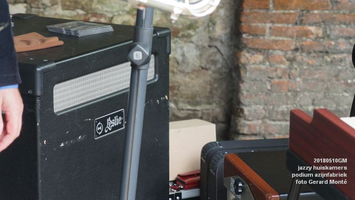 DSC06442- jazzy huiskamers - podium azijnfabriek - 10meil2018 -  foto GerardMontE web