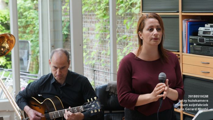 DSC06459- jazzy huiskamers - podium azijnfabriek - 10meil2018 -  foto GerardMontE web