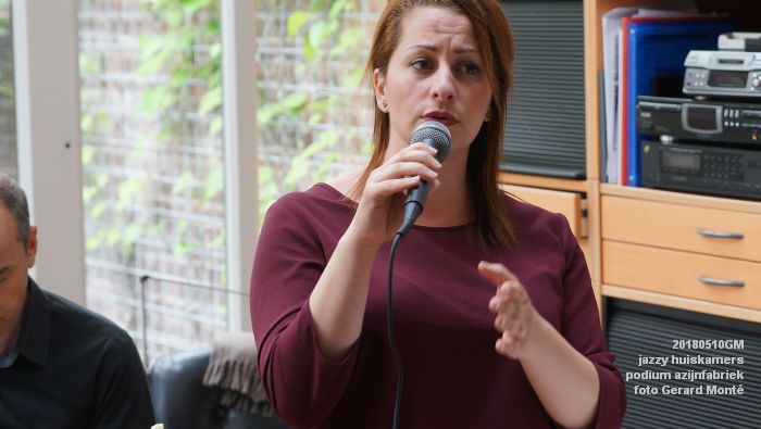DSC06465- jazzy huiskamers - podium azijnfabriek - 10meil2018 -  foto GerardMontE web