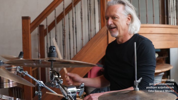 DSC06478- jazzy huiskamers - podium azijnfabriek - 10meil2018 -  foto GerardMontE web