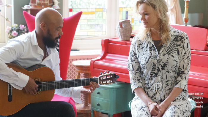 DSC06554- jazzy huiskamers - podium azijnfabriek - 10meil2018 -  foto GerardMontE web