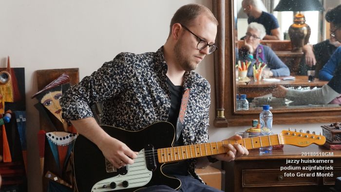 DSC06581- jazzy huiskamers - podium azijnfabriek - 10meil2018 -  foto GerardMontE web