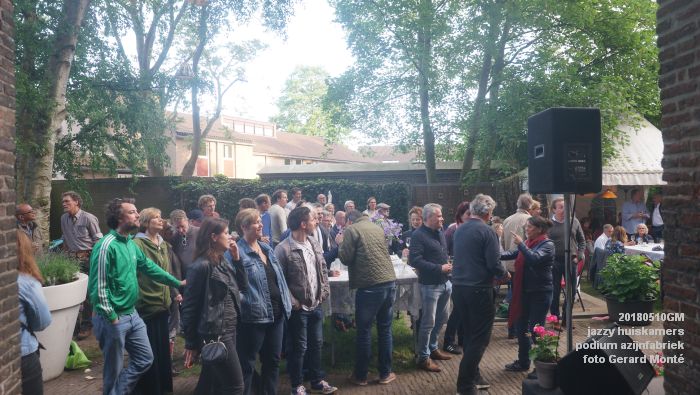 DSC06656- jazzy huiskamers - podium azijnfabriek - 10meil2018 -  foto GerardMontE web