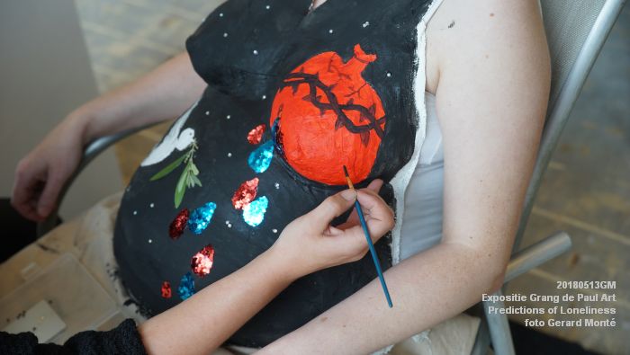 DSC07190- Expositieruimte Grang de Paul Art - Expositie Predictions of Loneliness, a long walk to the Universe  - 13meil2018 -  foto GerardMontE web