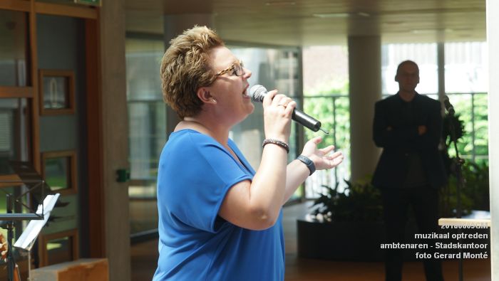 DSC00512 - muzikaal-optreden-Stadskantoor - 9juni2018 - foto GerardMontE web DSC00512 - muzikaal-optreden-Stadskantoor - 9juni2018 - foto GerardMontE web