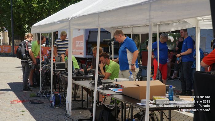DSC01332 -Onthulling symbool WK Archery 2019 - Start van het NK handboogschieten op de Parade - 1juli2018 -  foto GerardMontE web