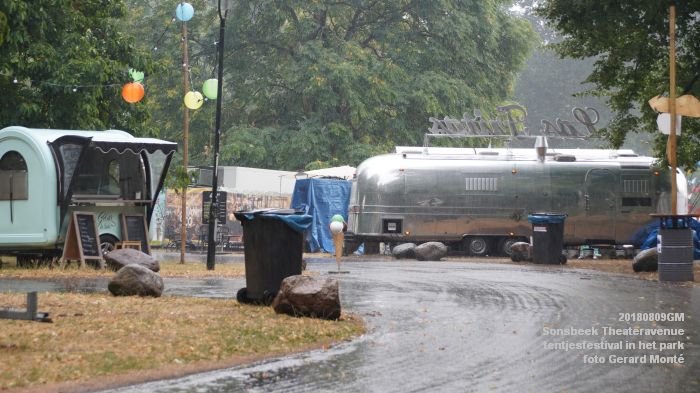 DSC01552- Sonsbeek Theateravenue Arnhem - oa Grof Geschud met Lijmen - 9aug2018 - foto GerardMontE web DSC01552- Sonsbeek Theateravenue Arnhem - oa Grof Geschud met Lijmen - 9aug2018 - foto GerardMontE web