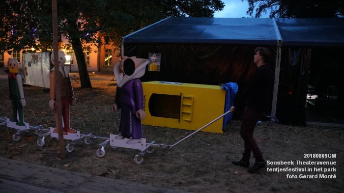 DSC01652- Sonsbeek Theateravenue Arnhem - oa Grof Geschud met Lijmen - 9aug2018 - foto GerardMontE web DSC01652- Sonsbeek Theateravenue Arnhem - oa Grof Geschud met Lijmen - 9aug2018 - foto GerardMontE web