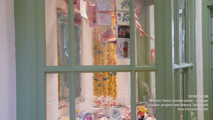hDSC00041- Willem-Twee kunstruimte - Etaloge - Bloemenkaarten-project van Bianca Tangande - 8juli2018 - foto GerardMontE web hDSC00041- Willem-Twee kunstruimte - Etaloge - Bloemenkaarten-project van Bianca Tangande - 8juli2018 - foto GerardMontE web