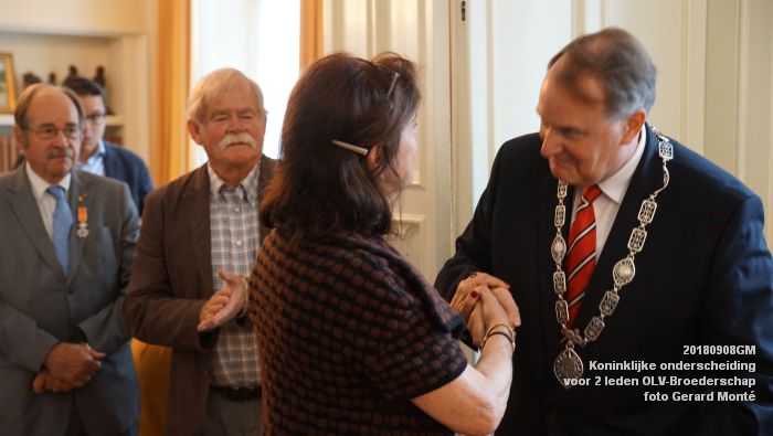DSC05082- Koninklijke onderscheidingen voor twee leden OLV-Broederschap - Plebanie - 8sept2018 - foto GerardMontE web DSC05082- Koninklijke onderscheidingen voor twee leden OLV-Broederschap - Plebanie - 8sept2018 - foto GerardMontE web