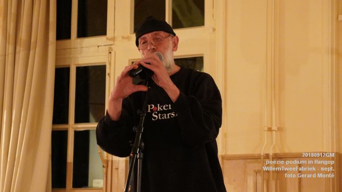 iDSC04166- poezie-podium Hangop Willem-Twee-Fabriek - 12sept2018 - foto GerardMontE web iDSC04166- poezie-podium Hangop Willem-Twee-Fabriek - 12sept2018 - foto GerardMontE web